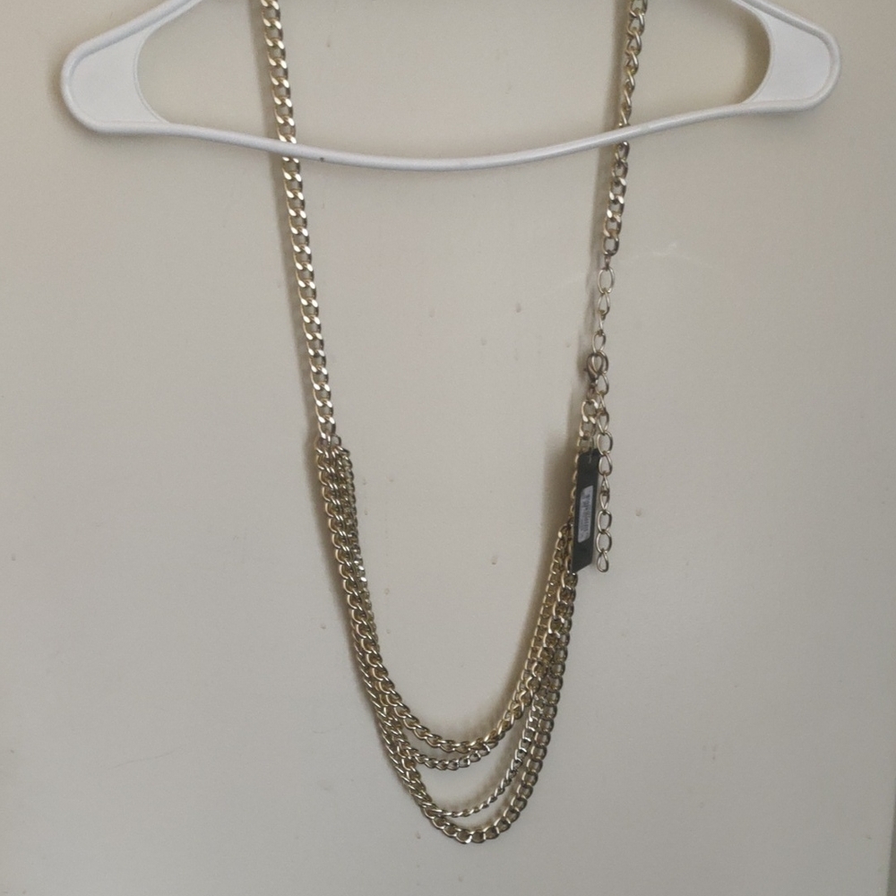 Elegant Silver Chain Necklace